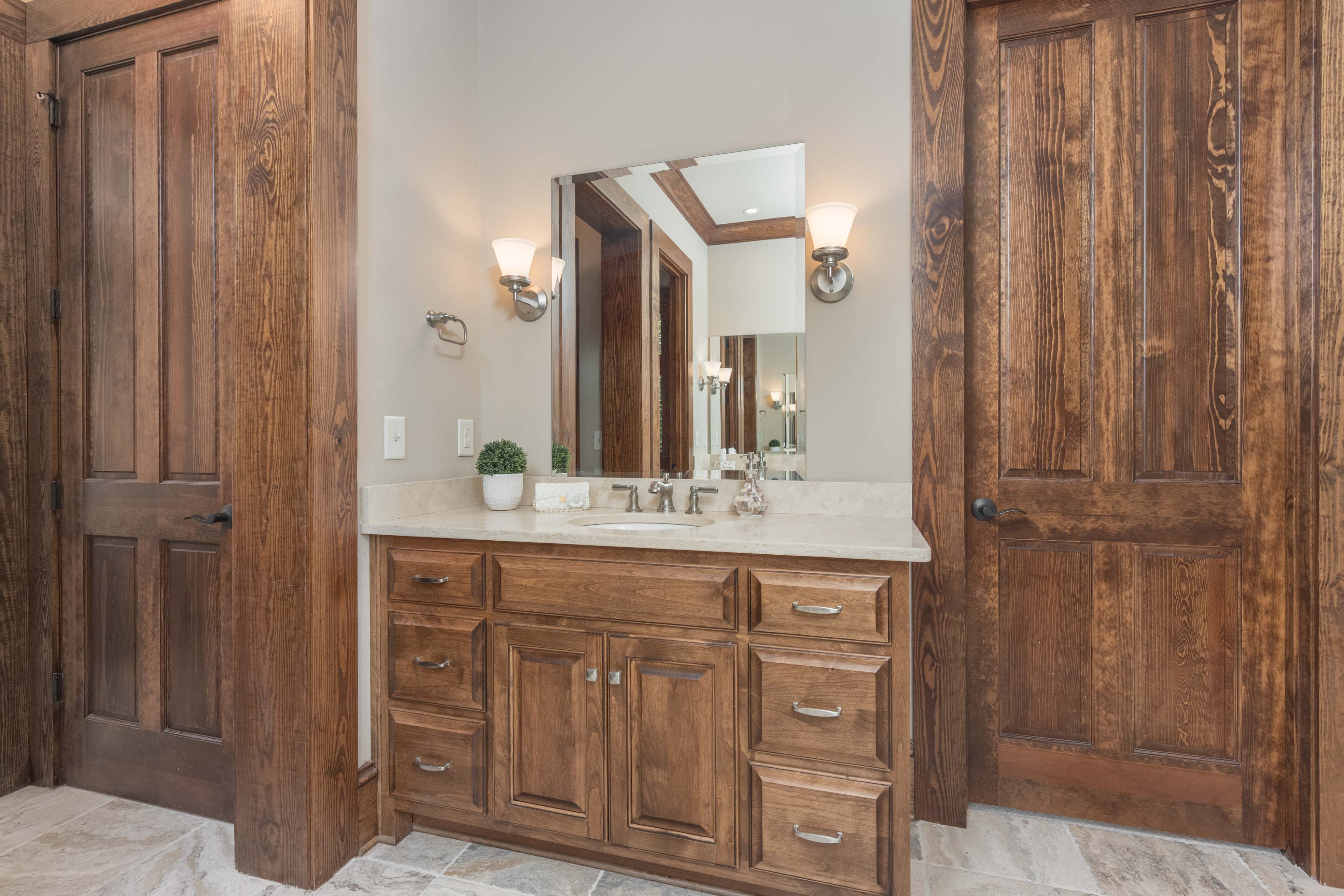 1040 Woodmont Ct. image 23